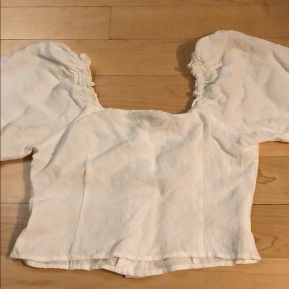 cute summery top! - Picture 2 of 2